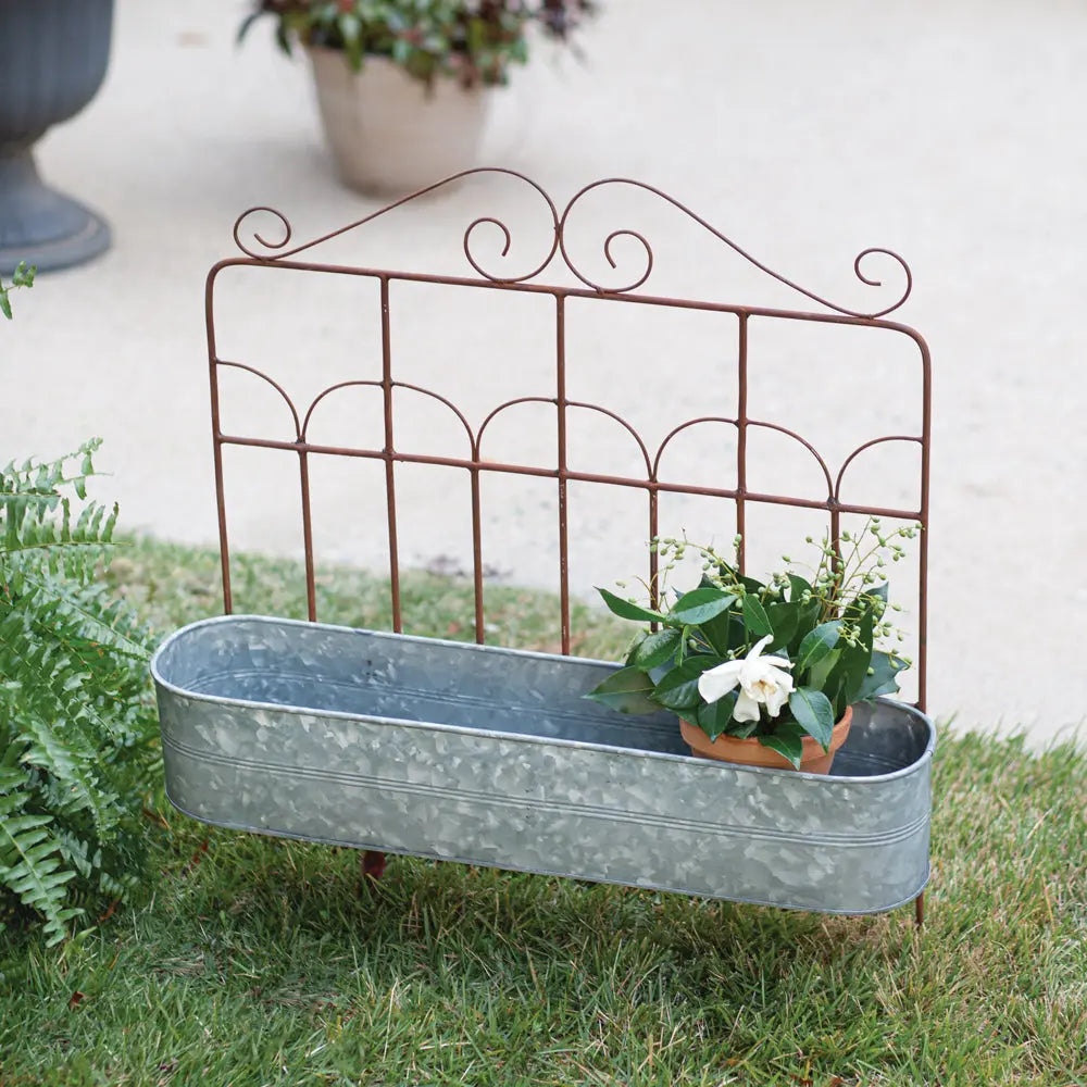 Garden Fence Planter Cozy Pines