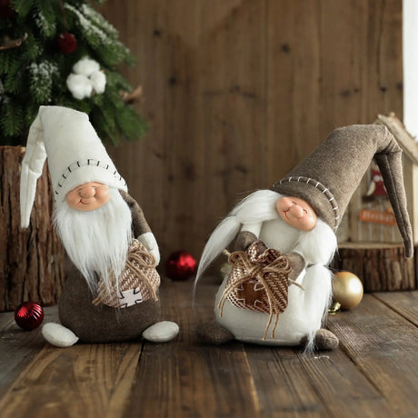 Gnome with Gunny Sack Cozy Pines