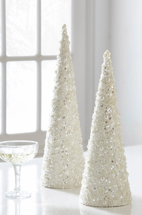 Pearl Cone Tree Cozy Pines