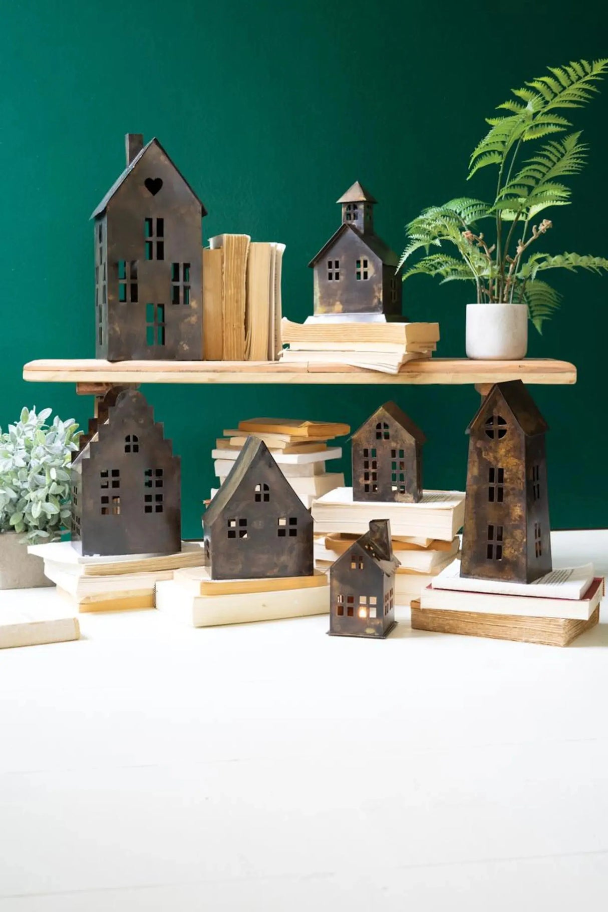 SET OF SEVEN ANTIQUE BROWN METAL VILLAGE Kalalou