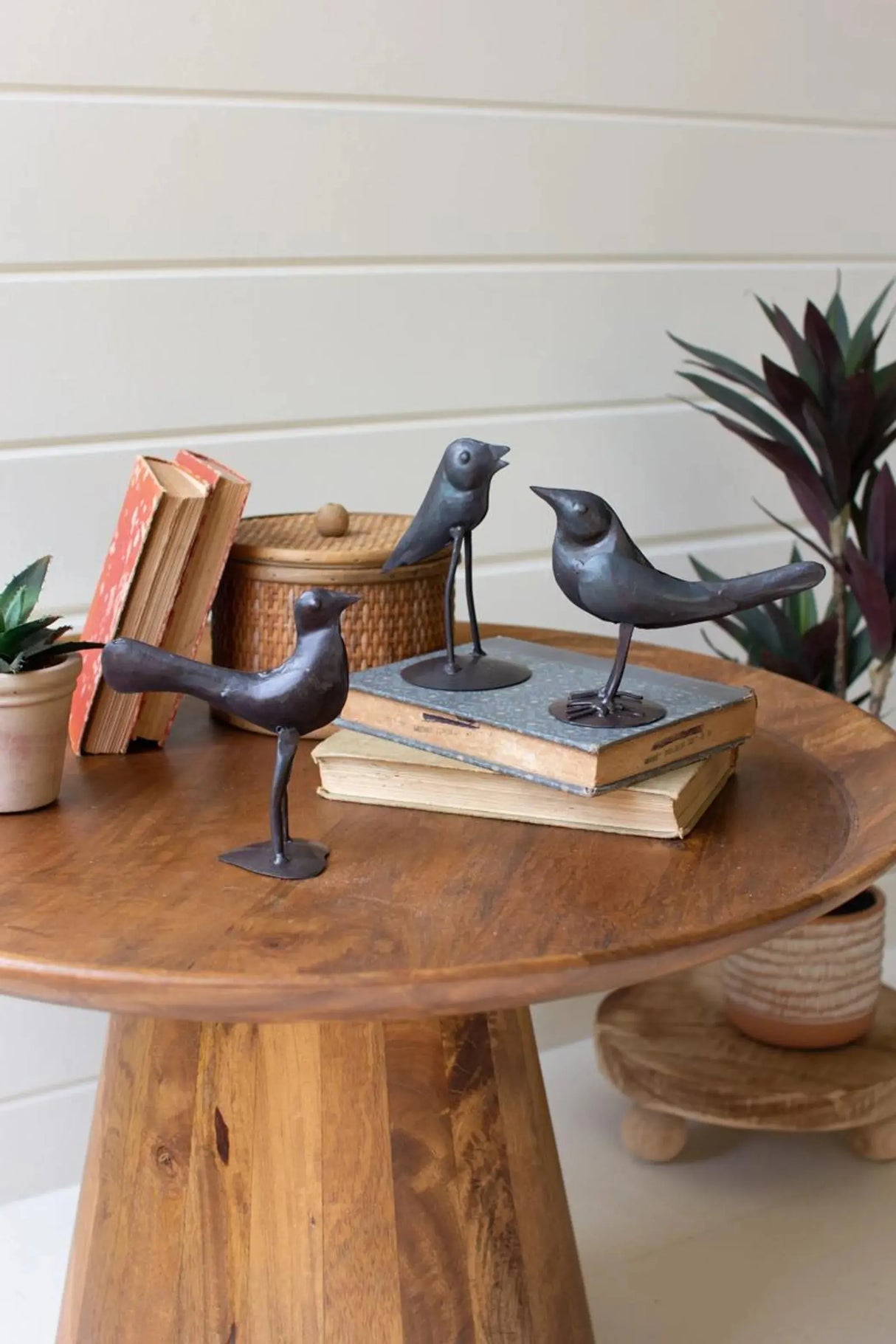 SET OF THREE BLACK ANTIQUE IRON BIRDS Kalalou