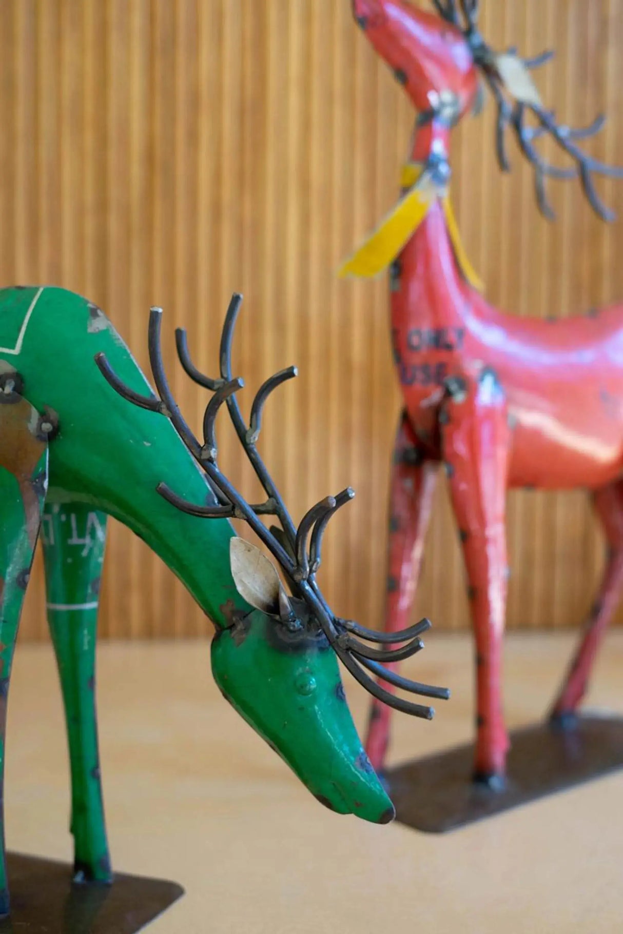 SET OF TWO RECYCLED METAL DEER - ONE EACH COLOR Kalalou