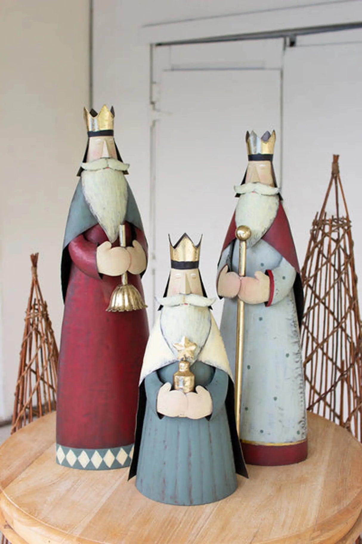 Set Of Three Painted Metal Kings Kalalou