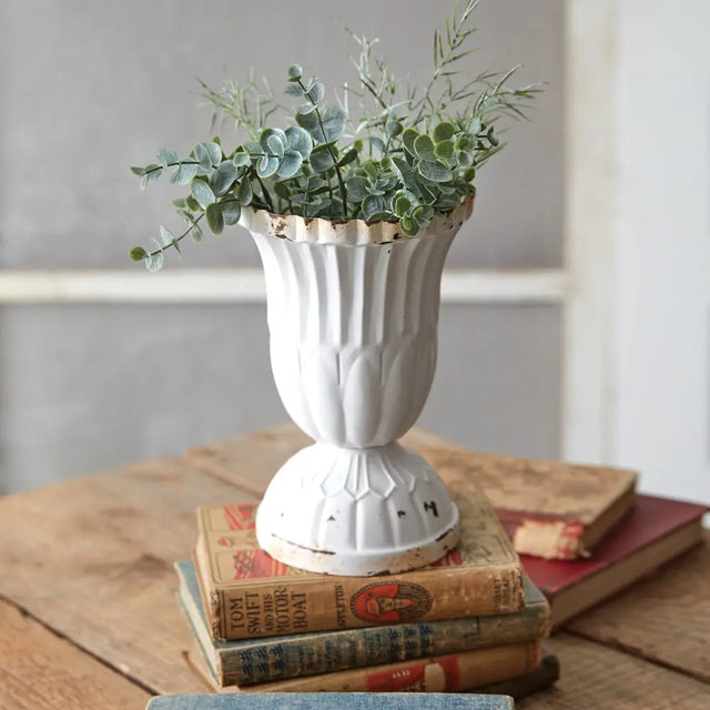 Small Scalloped Vase Cozy Pines